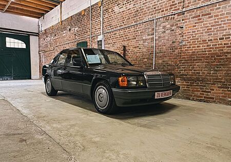 Mercedes-Benz 190 190E W201 2.0 Mopf1
