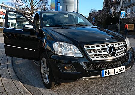 Mercedes-Benz ML 320 CDI - Schiebedach, Trittbretter, TÜV