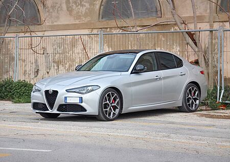Alfa Romeo Giulia 2.2 Diesel 160cv AT8 B-Tech SUNROOF