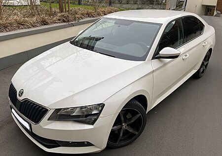 Skoda Superb 2.0 TDI KLIMA ALUFELGEN 87 TKM