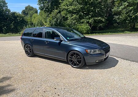 Volvo V50 T5