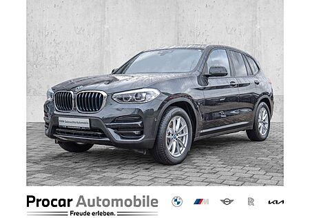 BMW X3 xDrive30i A PANO AHK RFK NAVI LED PDC V+H LM