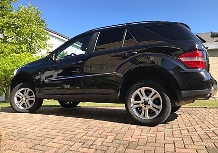 Mercedes-Benz ML 320 CDI 4MATIC - OFFROAD PRO