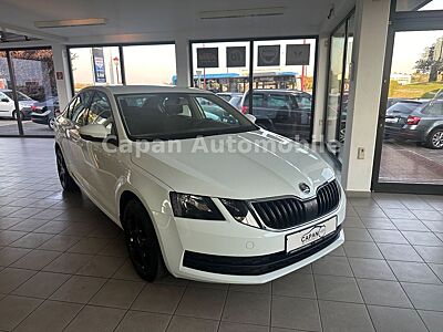 Skoda Octavia Lim. Active 1.Hand/Scheckheft/PDC/EURO6