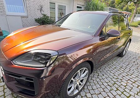 Porsche Cayenne CayenneE-Hybrid, Allrad, Hinterachslenkung 470PS