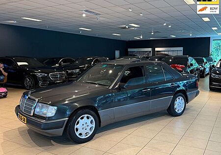 Mercedes-Benz 200 W124 200D|Orig. NL|80.000KM NAP|Schuifdak|Un