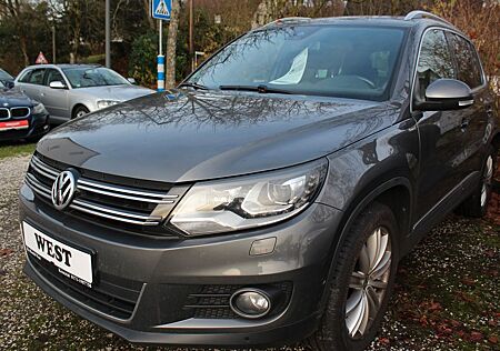 VW Tiguan Volkswagen 2.0 TDI DSG 4MOT. Navi Xenon Pano. Standh