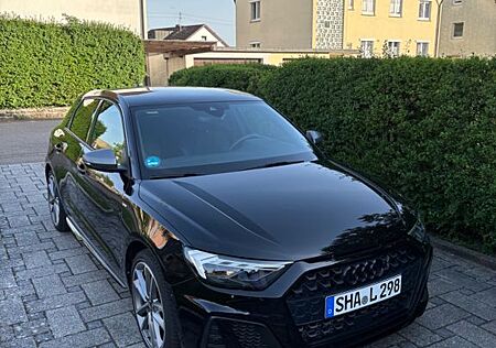 Audi A1 Sportback S-Line 40 TFSI S-Tronic