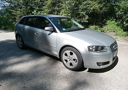 Audi A3 1.6 FSI Attraction Sportback Attraction