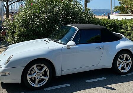 Porsche 993 Carrera 4 Cabriolet Carrera