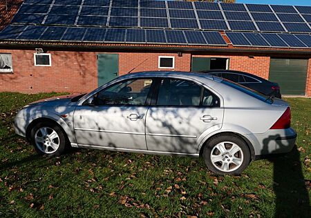 Ford Mondeo 2.5 V6 Ghia