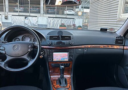 Mercedes-Benz E 200 KOMPRESSOR T-Modell ELEGANCE Top!