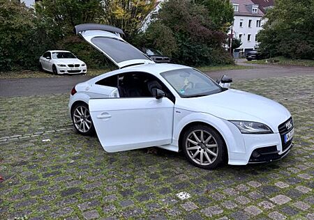 Audi TT Coupe Competition