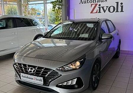 Hyundai i30 DKG/LANE/ASSIS/SHZ/PDC/ALU/CARPLAY