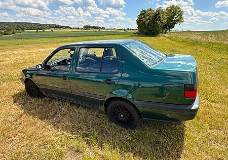 VW Vento Volkswagen 1.8 CL CL