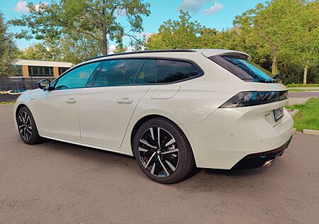 Peugeot 508 HYBRID 225 GT Pack SW S-Dach AHK AUTOMATIK
