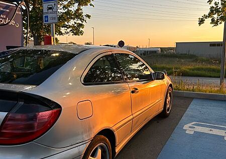 Mercedes-Benz C 180 Kompressor Sportcoupé -
