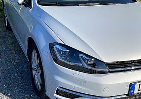 VW Golf Volkswagen 1.5 TSI ACT DSG Highline SHZ, LHZ, StandHZ