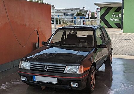 Peugeot 205 XS 1.4, TÜV NEU, Schiebedach, Sportsitze