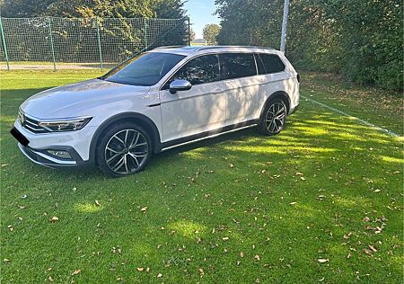 VW Passat Alltrack Volkswagen 2.0 TDI SCR 147kW DSG 4MOTIO...