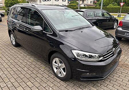 VW Touran Volkswagen Highline 2.0TDI BMT/Start-Stopp Navi AHK