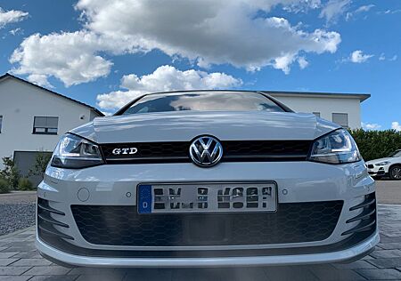 VW Golf Volkswagen 2.0 TDI DSG BMT GTD GTD
