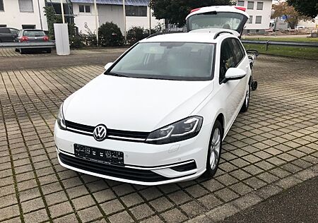 VW Golf Volkswagen Variant 1.6 TDI DSG Comfortline