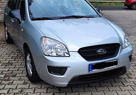 Kia Carens 2.0 LX