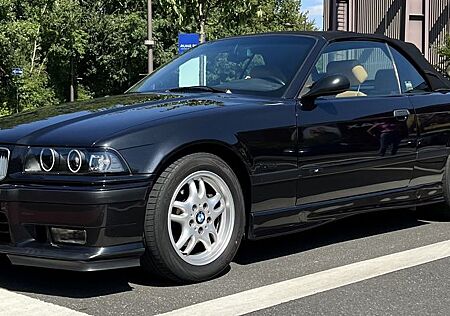 BMW 320i Cabrio - M-Paket II ab Werk - Hardtop