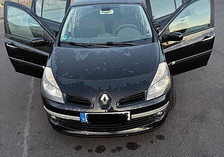 Renault Clio Authentique 1.2 16V 55kW Authentique