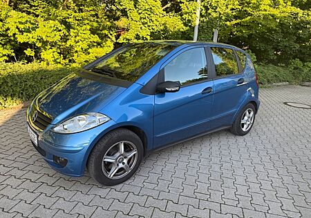 Mercedes-Benz A 160 CDI Automatik, Service Neu, AHK,