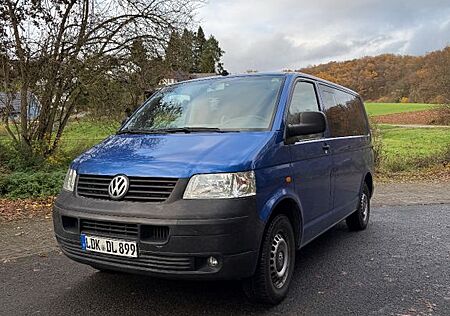 VW T5 Shuttle Volkswagen Transporter 1.9TDI