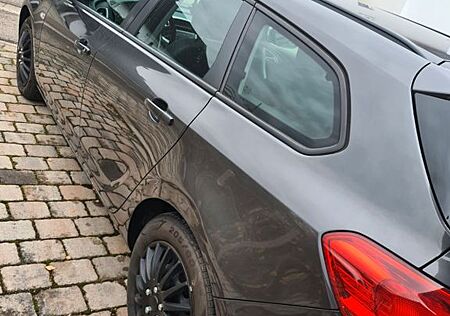 Opel Astra Sports Tourer 1.7 CDTI Design Edition ...