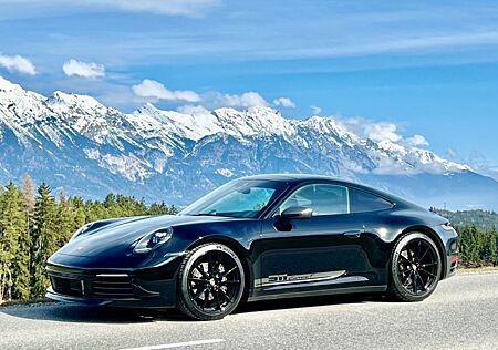 Porsche 992 Carrera Coupé Carrera T -Touring