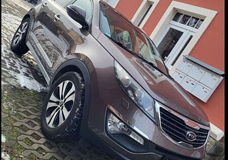 Kia Sportage 2.0 CVVT AWD Vision Automatik Vision