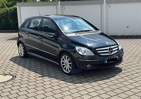 Mercedes-Benz B 200 CDI TÜV bis 06/27 Anhängerkupplung
