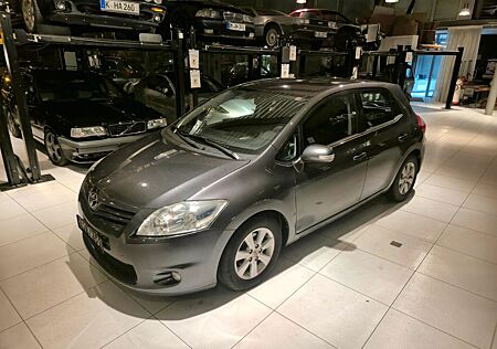 Toyota Auris 1,4-l-D-4D Edition"NAVI"KLIMAAUTO."ALU"EU5