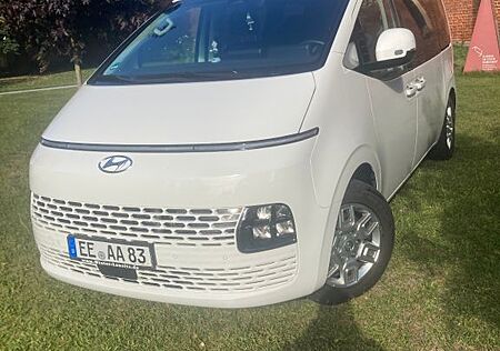 Hyundai Staria 2.2 CRDi Trend 9-Sitzer Automatik 2WD...