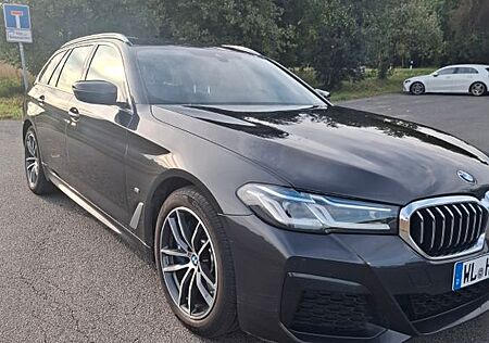 BMW 530e xDrive, M Sport,Komfortsitze+Premium Selec