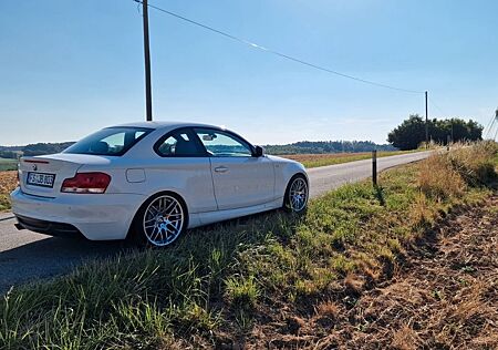 BMW 118d Coupé - 185000KM - 19 Zoll - ST XA Fahrwerk