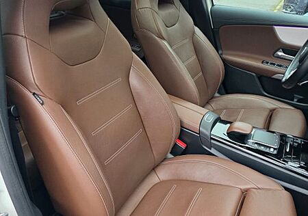 Mercedes-Benz A 180 d DCT -