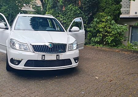 Skoda Octavia 2.0 TDI DSG RS Combi RS