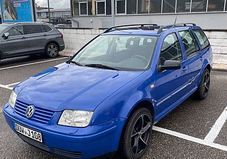 VW Bora Volkswagen 1.6 Basis