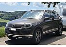 VW Touareg Volkswagen 3.0 V6 TDI SCR Tiptronic Executive E...