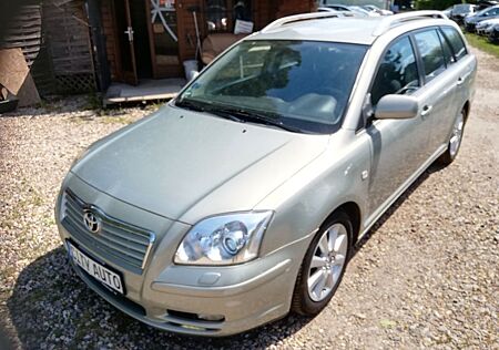 Toyota Avensis Kombi 1.8 Executive