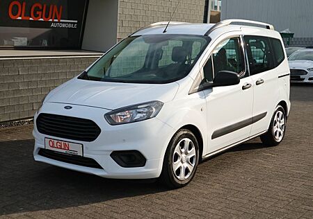 Ford Tourneo Courier Ambiente *KLIMAAUT*PDC*NAVI*SHZ*