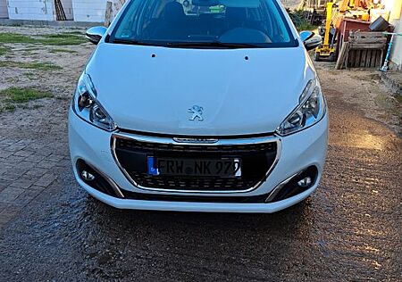 Peugeot 208 1.2 Style PureTech 82 Style