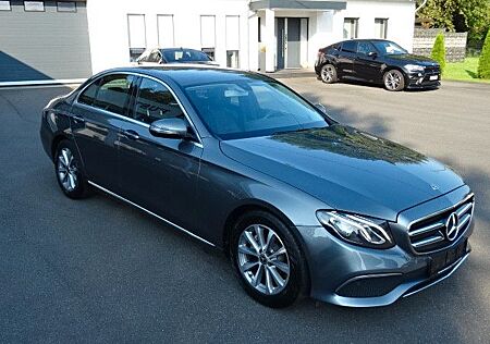 Mercedes-Benz E 200 E 200d AVA,T-LEDER,NAV,LED,AUT,KAM,BURMESTER,1HA