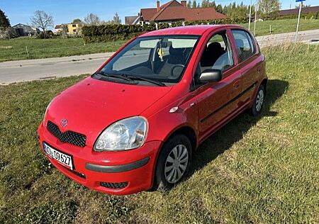 Toyota Yaris 1.0