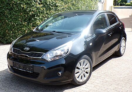 Kia Rio 1.2 Dream Team/Klimaaut./SHZ/LKZ/Multi./Alu